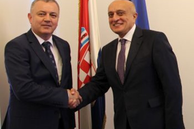 Slika /arhiva_gospodarstvo/public/Ministar Horvat_Veleposlanik Azerbajdžana_1.jpg